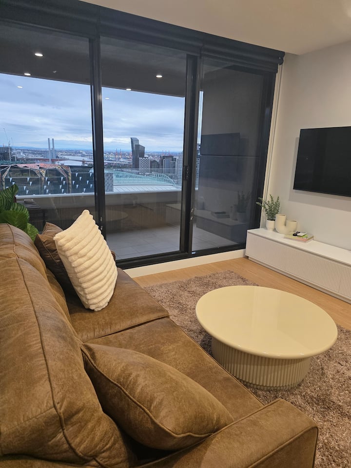 28th-floor Apartment, 180° Views + Parking - Melbourne