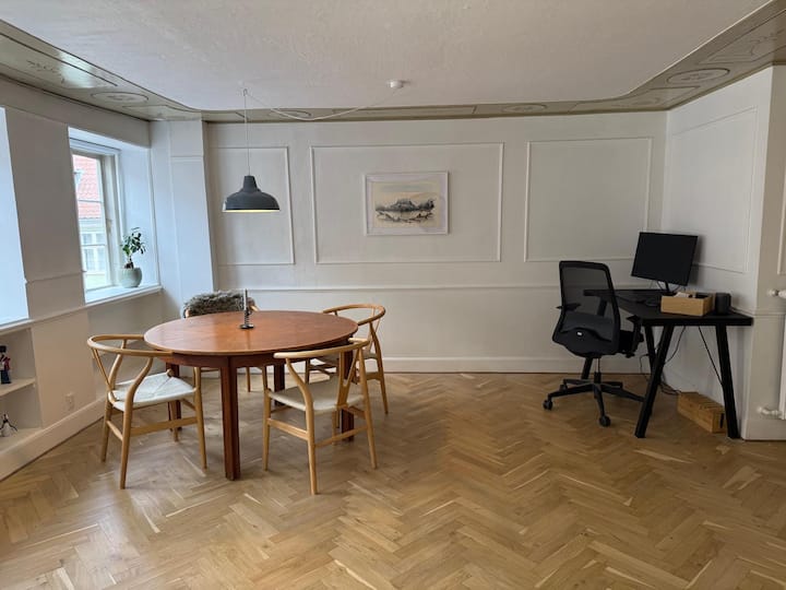 Romantic City Apartment In Heart Of Old Town. - Copenhagen
