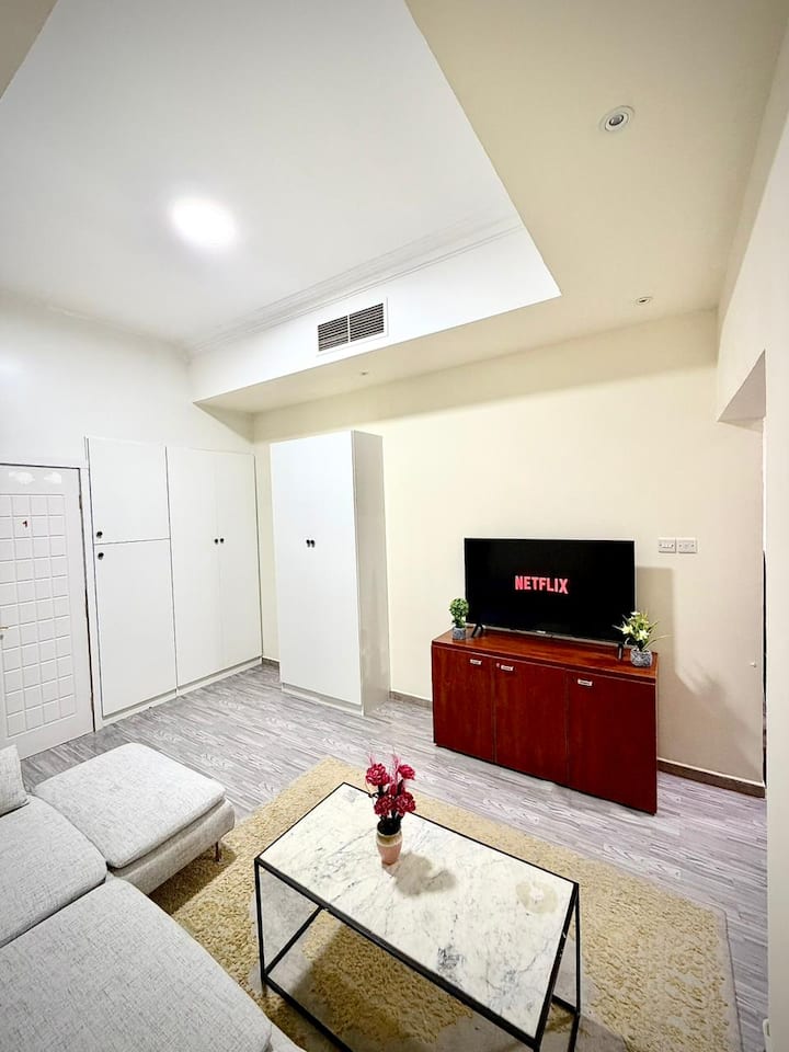 Japanese Capsule Hostel Near Insurance Market - Dubai