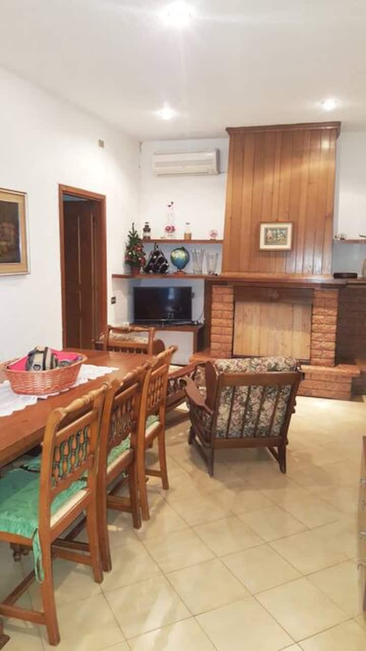 La Casetta Di Lory, Casa Pratica Con Parcheggio - Marina di Massa