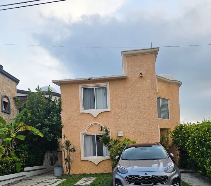 Casa Con Alberca Y Tenis A 300 M De La Playa - Manzanillo