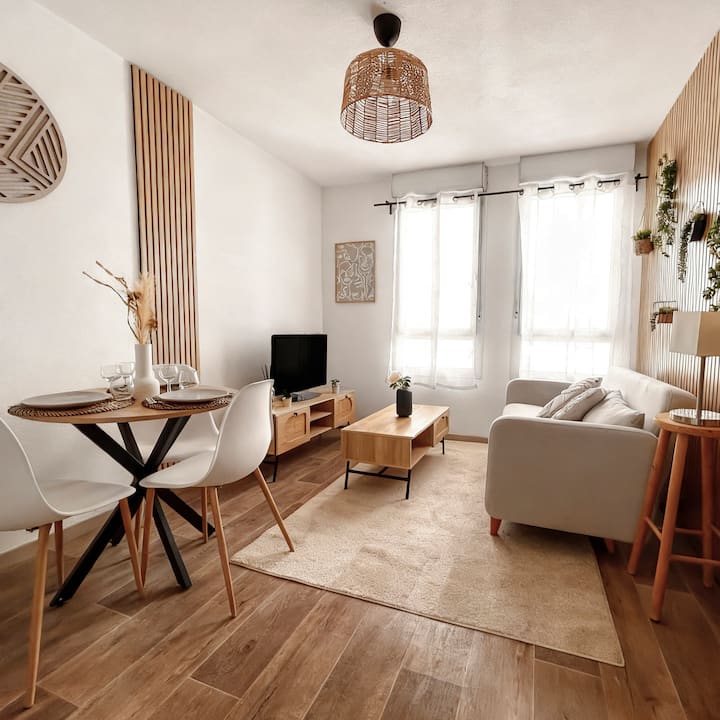 Cosy Appartement A Deux Pas De La Gare - グルノーブル