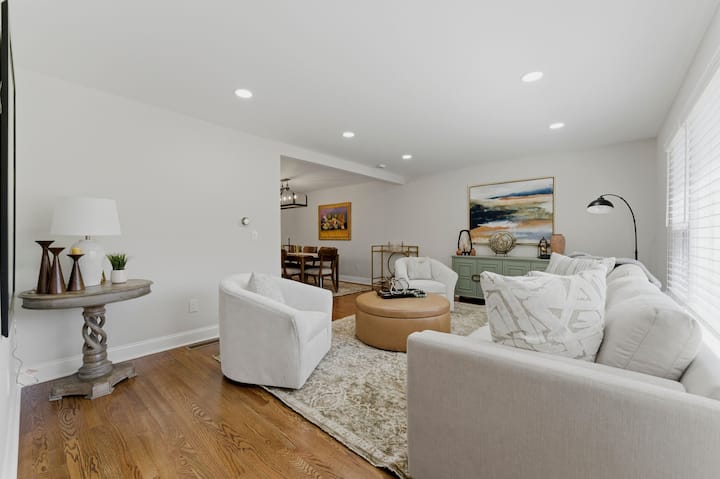 3br Dunwoody Retreat | Sleeps 8 | Near Atlanta - Sandy Springs, GA