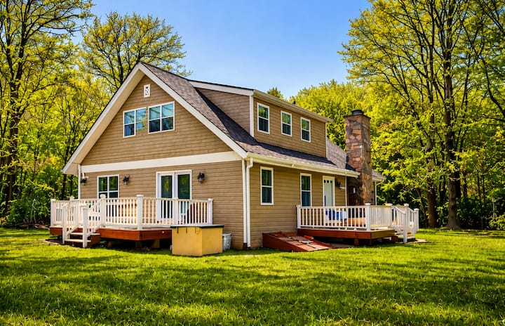 Hot Tub*pool Table*arcades*fire Pit*king Bed*grill - Pocono Lake, PA