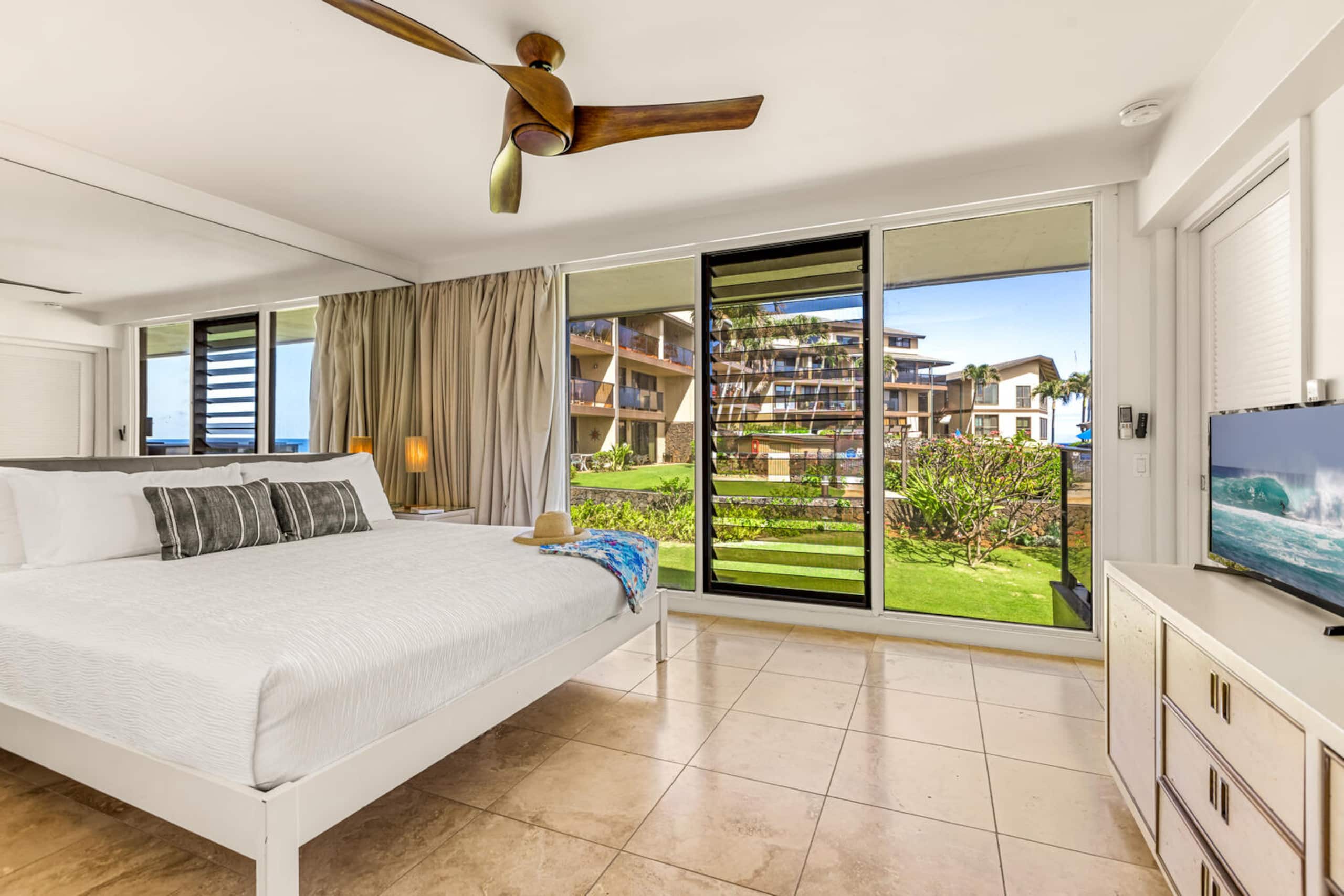 Condo in Koloa · ★5.0 · 2 bedrooms · 2 beds · 2 baths - Image 10