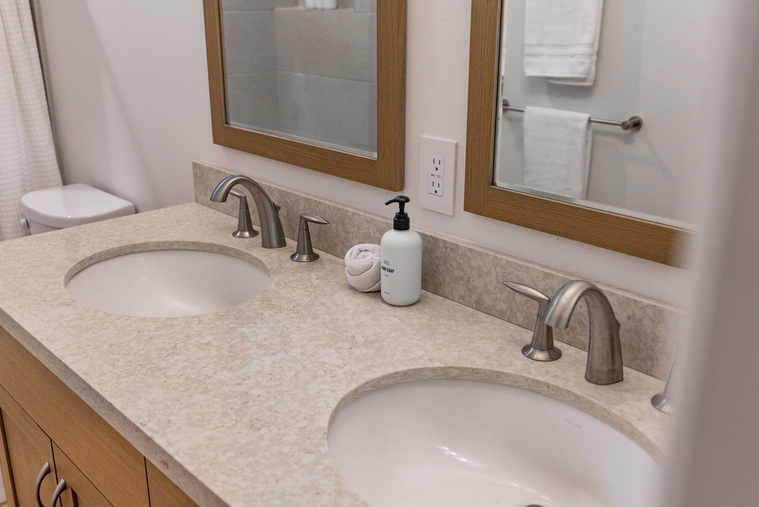 Home in Waianae · ★4.88 · 3 bedrooms · 4 beds · 2 private baths - Image 73