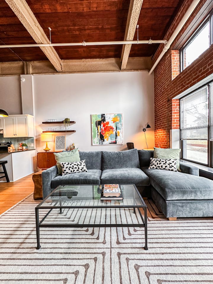 Historic Bullington Warehouse Loft-downtown Durham - Durham, NC