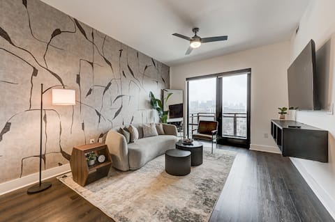 Successful Airbnb property: Luxe Retreat | 1BR | Stunning Skyline Views! in Brookwood