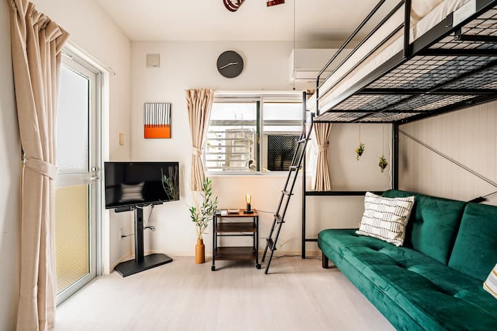 5 Min Walk To Kokusai St.- Artsy Room With 2 Beds - Naha