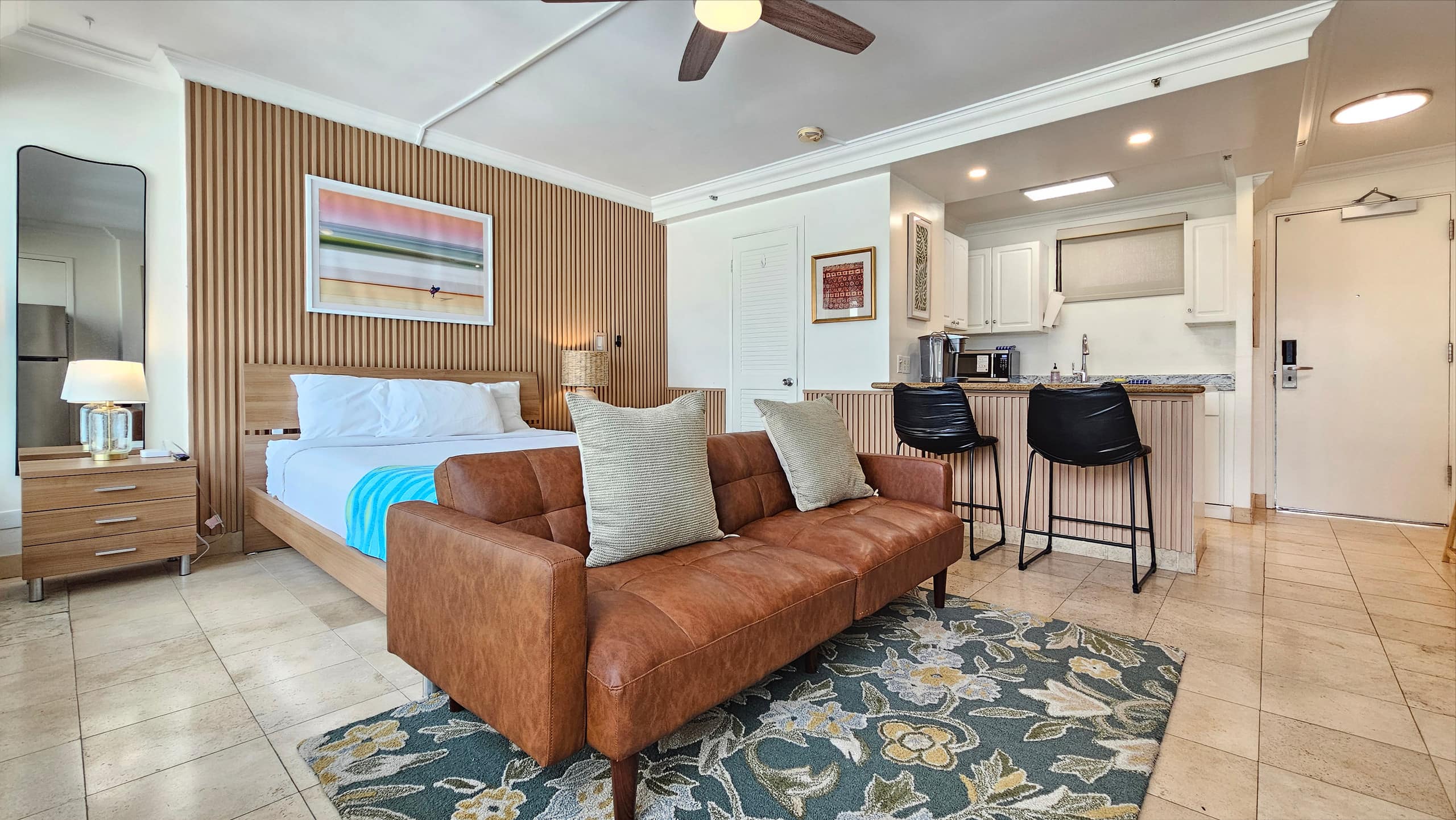WG 521 | Oahu Island GetAway for 3 w/ Kitchen & AC - Image 1