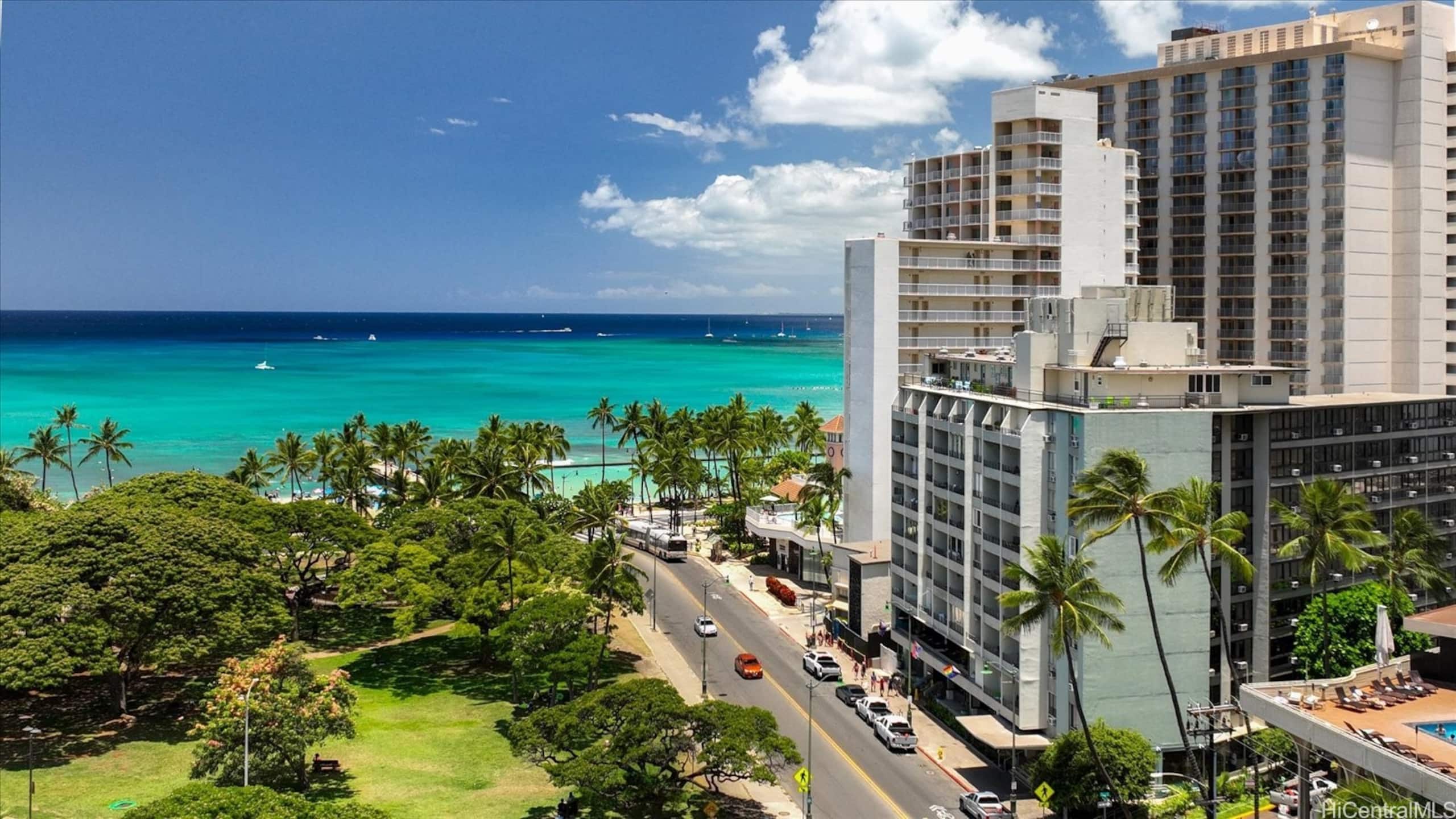 WG 521 | Oahu Island GetAway for 3 w/ Kitchen & AC - Image 28