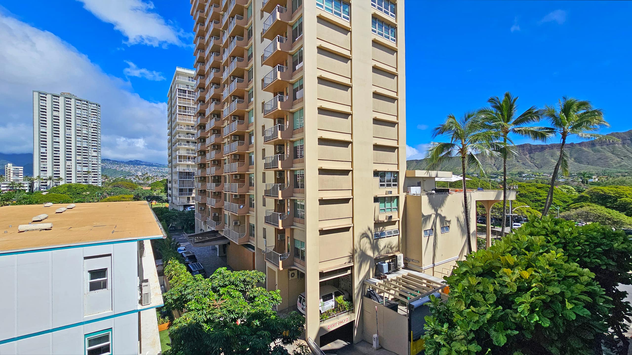 WG 521 | Oahu Island GetAway for 3 w/ Kitchen & AC - Image 7