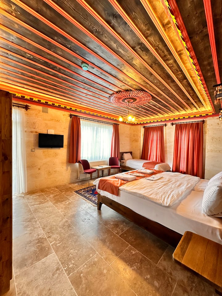 Large Room For 3 People - Castle Panorama (202) - Nar