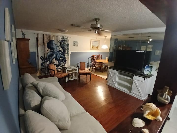 The Siesta Cottage - Sarasota, FL