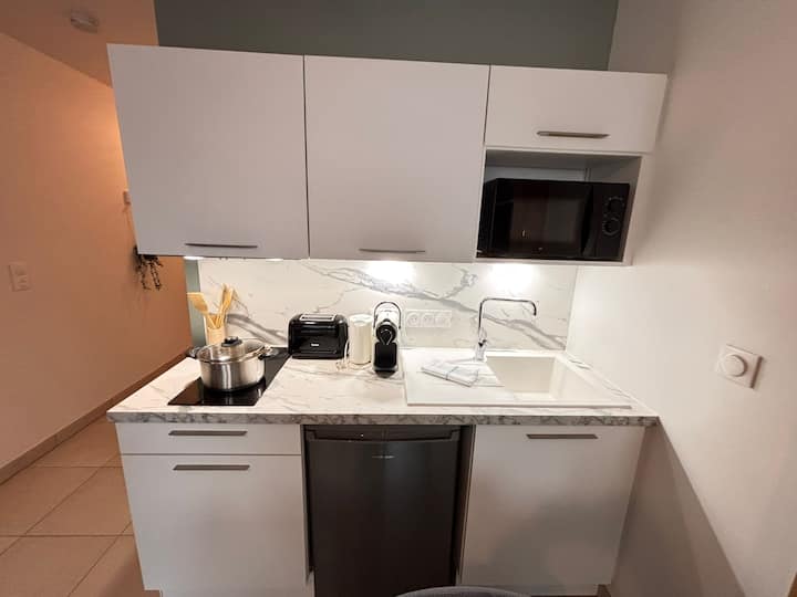 Le Rainssant Studio Cocooning En Rdc Au Centre - フランス ランス