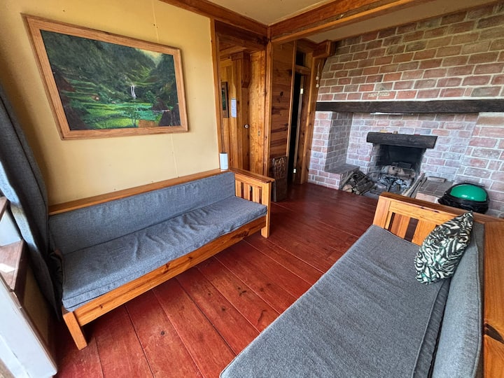 Forest Lodge - Couple Or Twins Bed - Pine Tree - Sagada