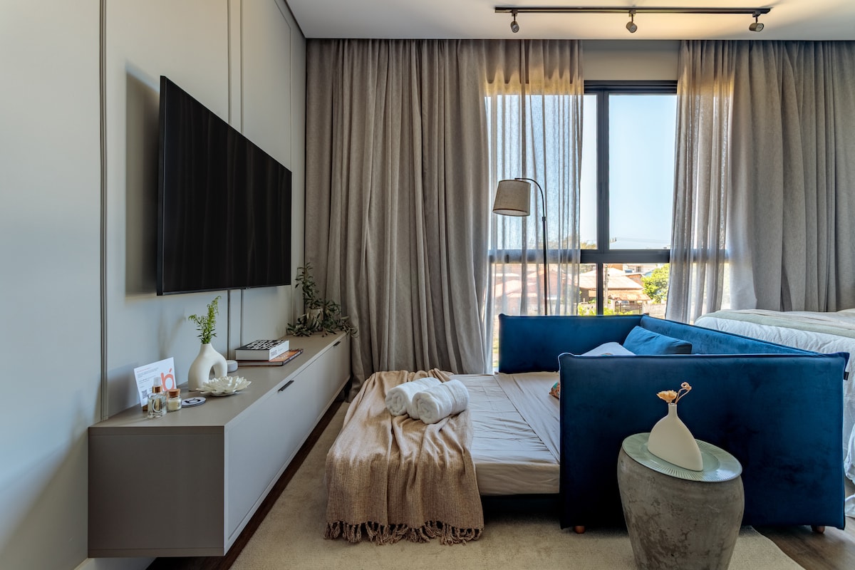 Popular Airbnb listing: Cozy Studio 5-minute walk to Campeche Beach in Florianópolis