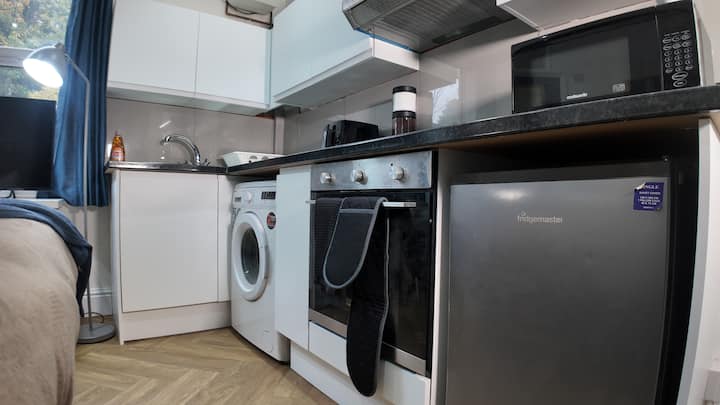 Cozy Studio In Harbone W/netflix And Parkingf2 - Harborne - Birmingham 