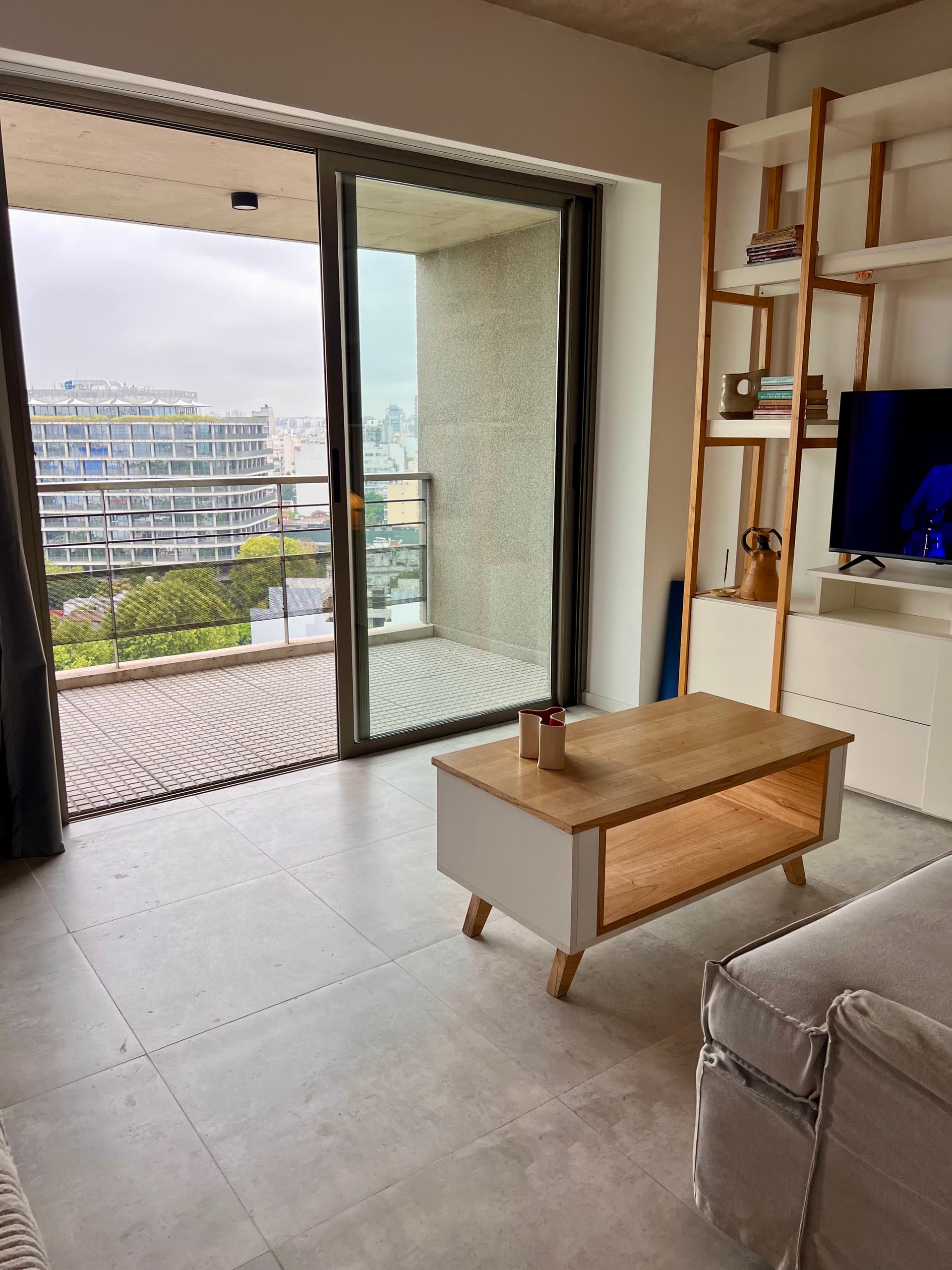 Suite with great view, co-working space, gym, Movistar, subway