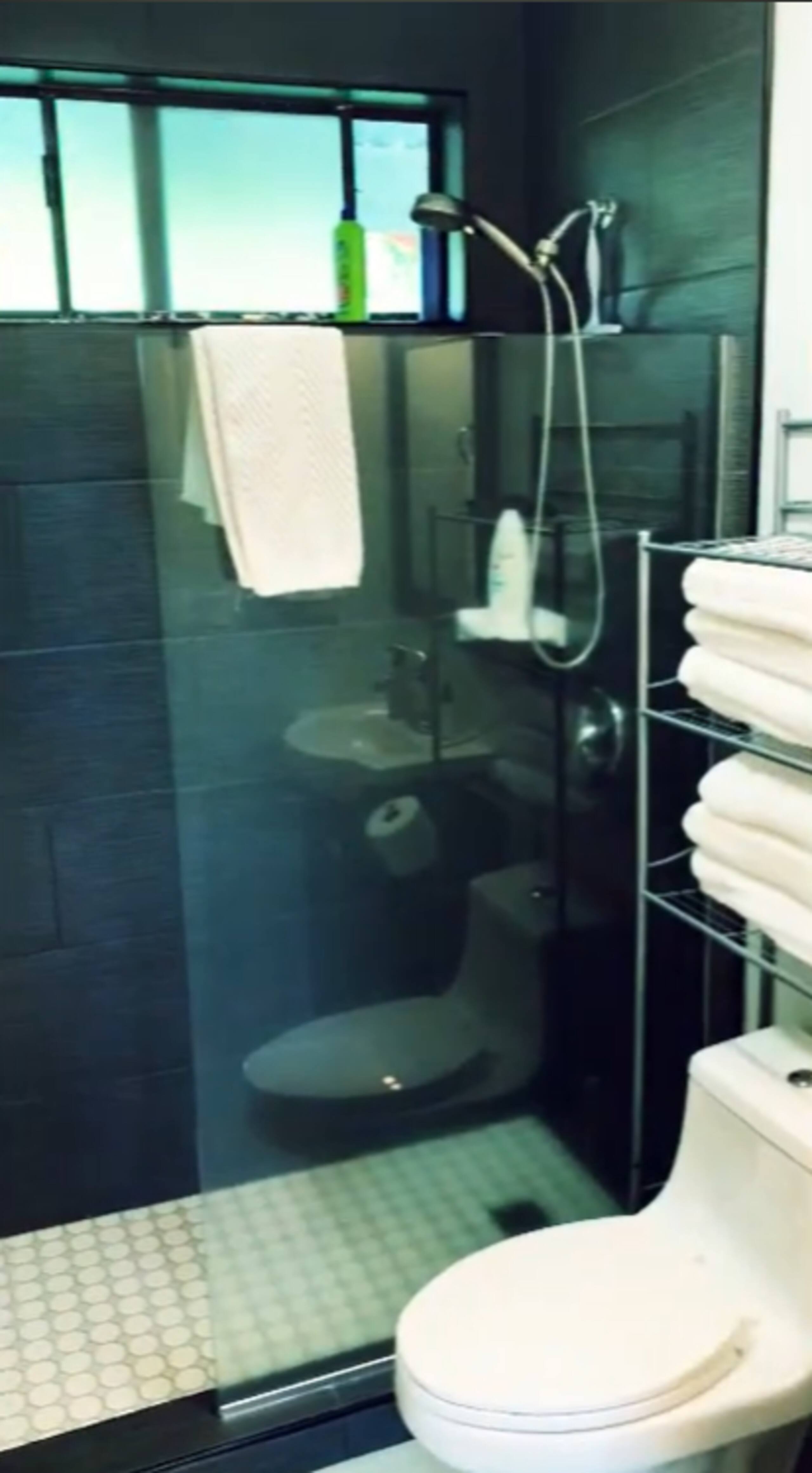 Private room in rental unit in Kailua-Kona - Photo 11