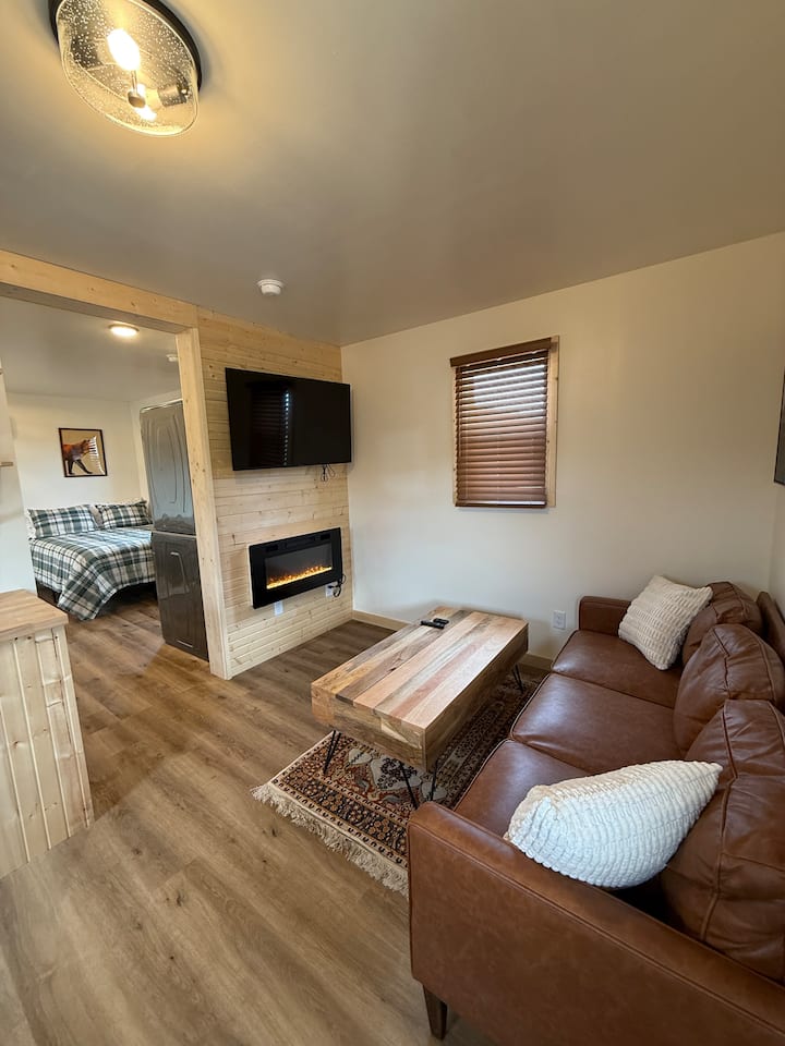 Bunkhouse - Bighorn River - Fort Smith, MT