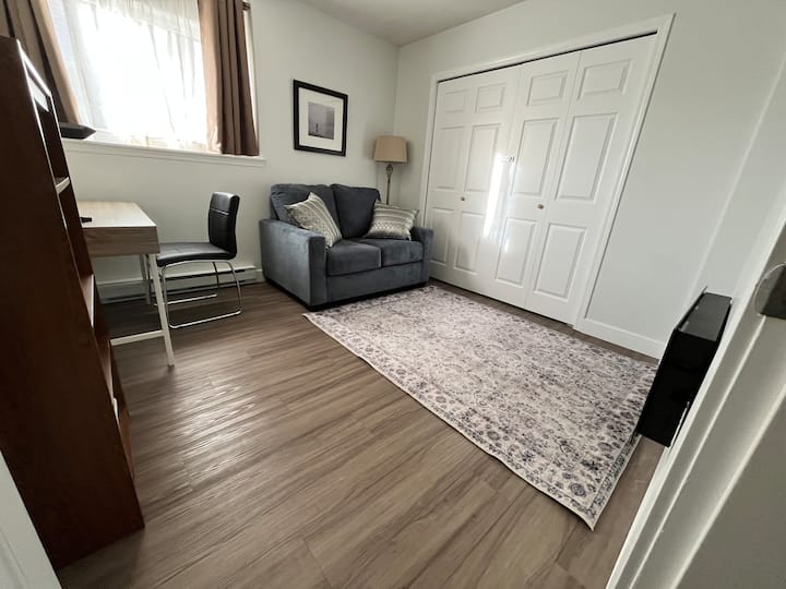 Wes And Tatiana’s Cozy Home Away From Home - Nanaimo