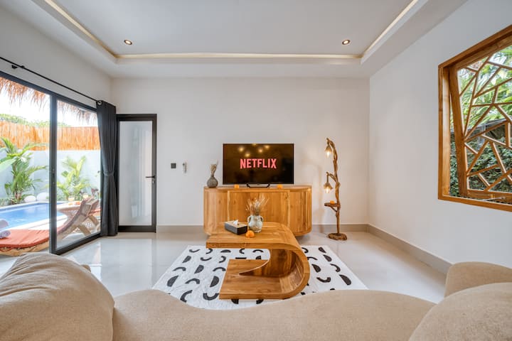 Cozy Central Umalas 2br Villa W/ Pool + Parking - Canggu