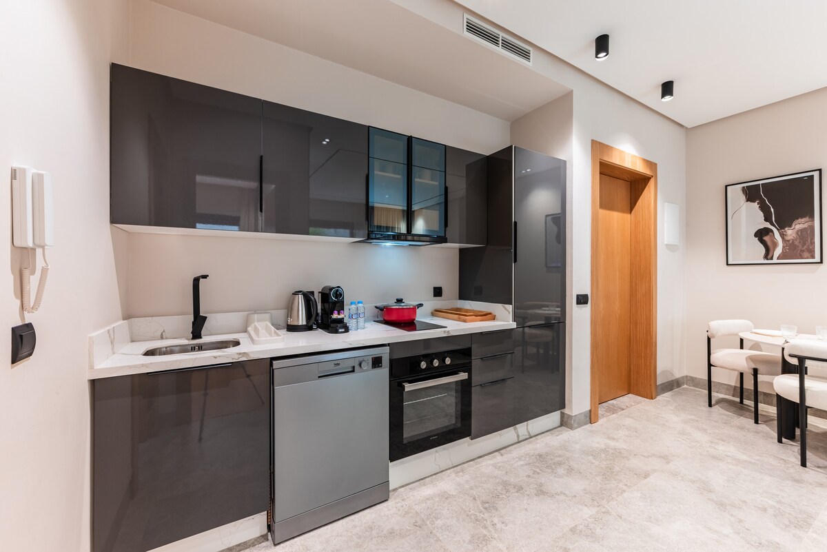 Condo in Casablanca  50  1 bedroom  1 bed  1 bath - image 4