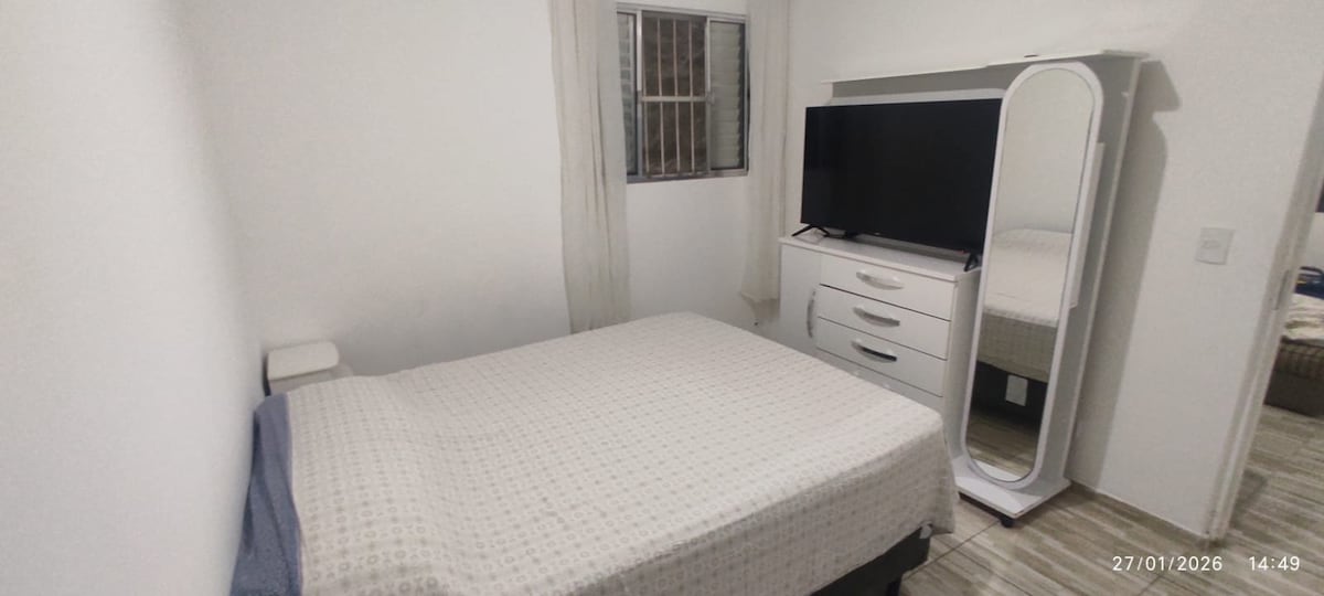 Quarto 1 com cama Queen para até 2 pessoas - Parque Albina