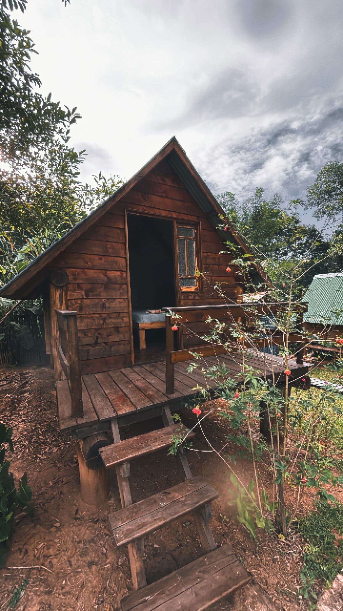 Rustic and Cozy Chalet in Nature - Cabins for Rent in Turvolândia ...