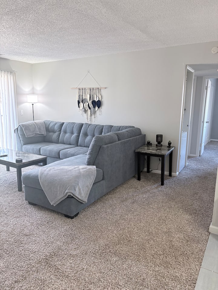 Cute Apt With The Comforts Of Home 
(Fish 30-3) - Kansas City, KS