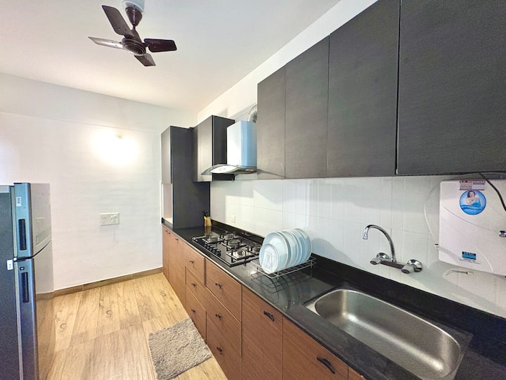 Fully Loaded Kitchen For Your Goa Getaway