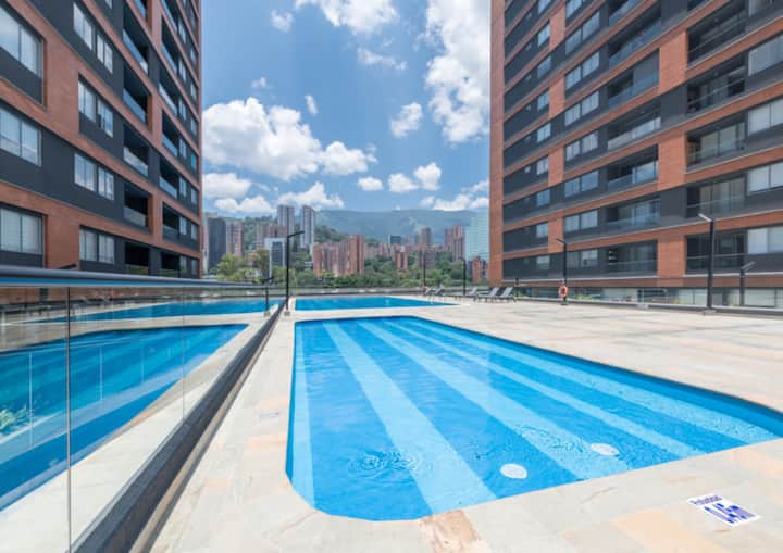 Apartment In El Poblado, 2 Bedrooms, 2.5 Baths. - Medellín