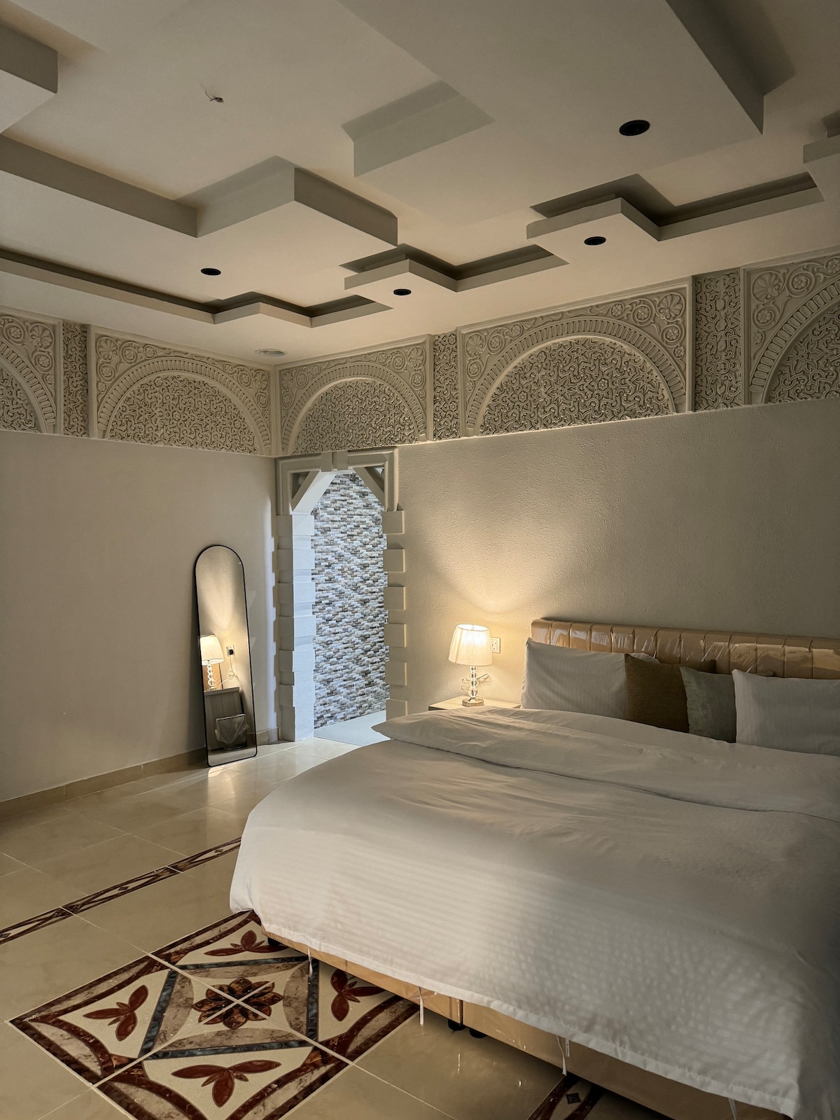 Apartment with a bedroom and a living room near King Salman Hospital 6 ...