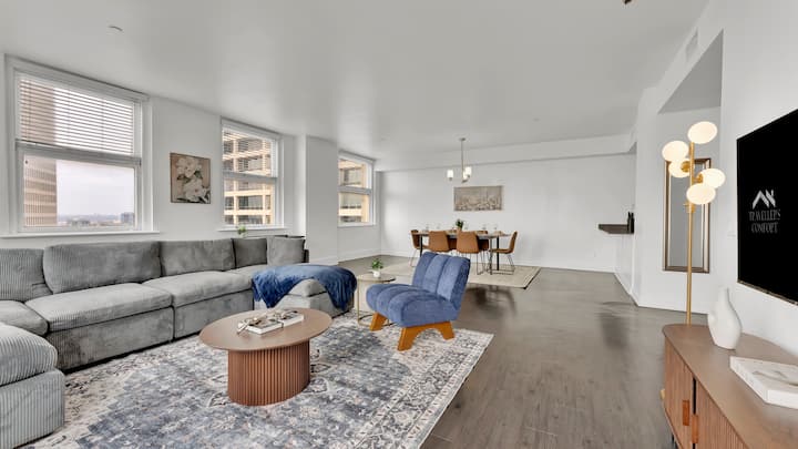 Lux 2b2b Downtown Condo By Traveller's Comfort - Fort Worth, TX