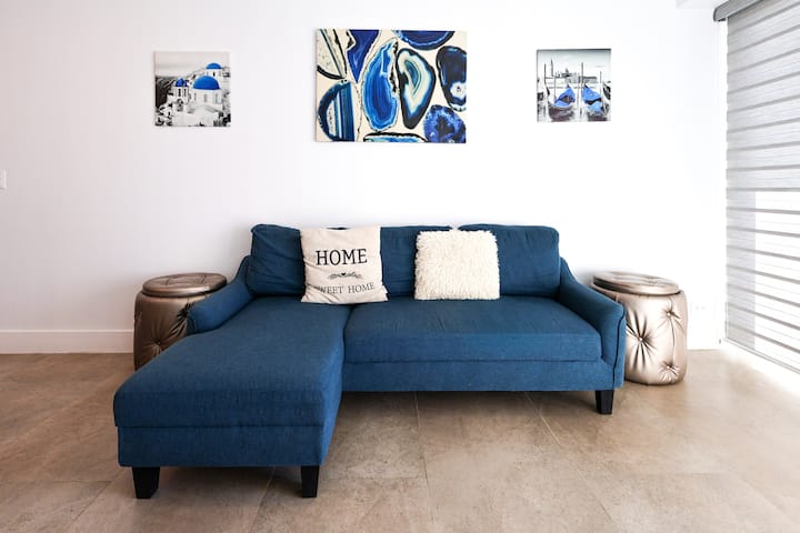 Oceanview Condo + Balcony | King Bed | Playas Tij - Playas De Tijuana