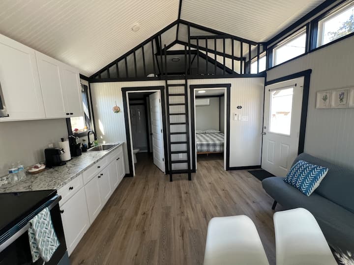Cozy Cabin F - Pearland, TX