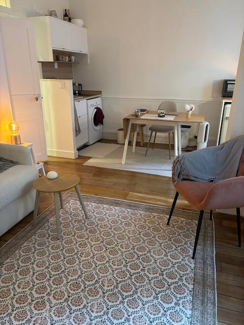 Top Airbnb: Elegant Studio in the 7th arrondissement Paris. à Paris 7e Arrondissement