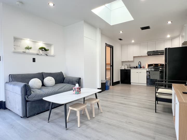 1267 - 2br Guest Suite Private Kitchen Laundry Ac - Hayward, CA