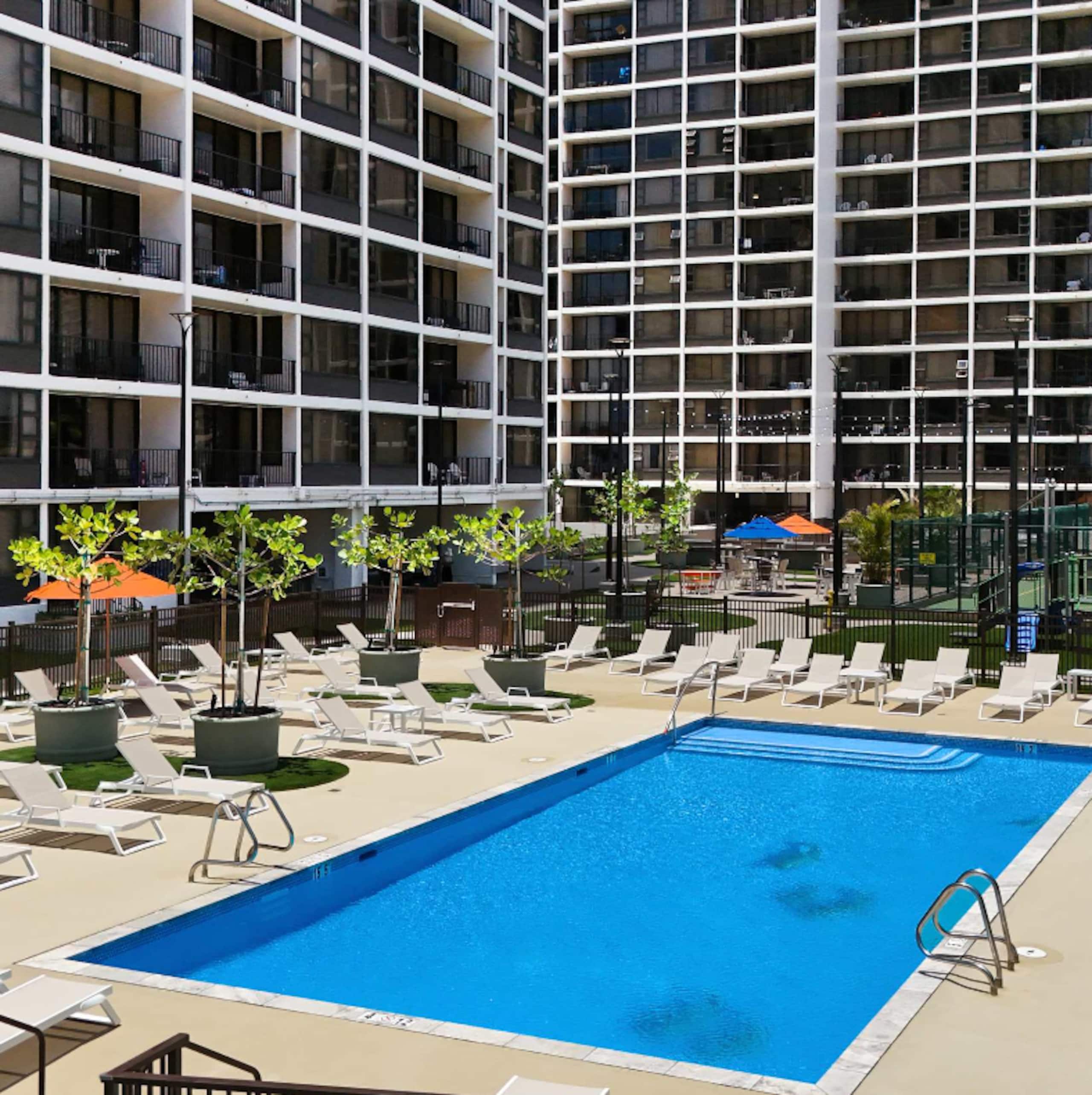 Hokusai Suite/Free Parking/WIFI/1 block to beach - Image 52
