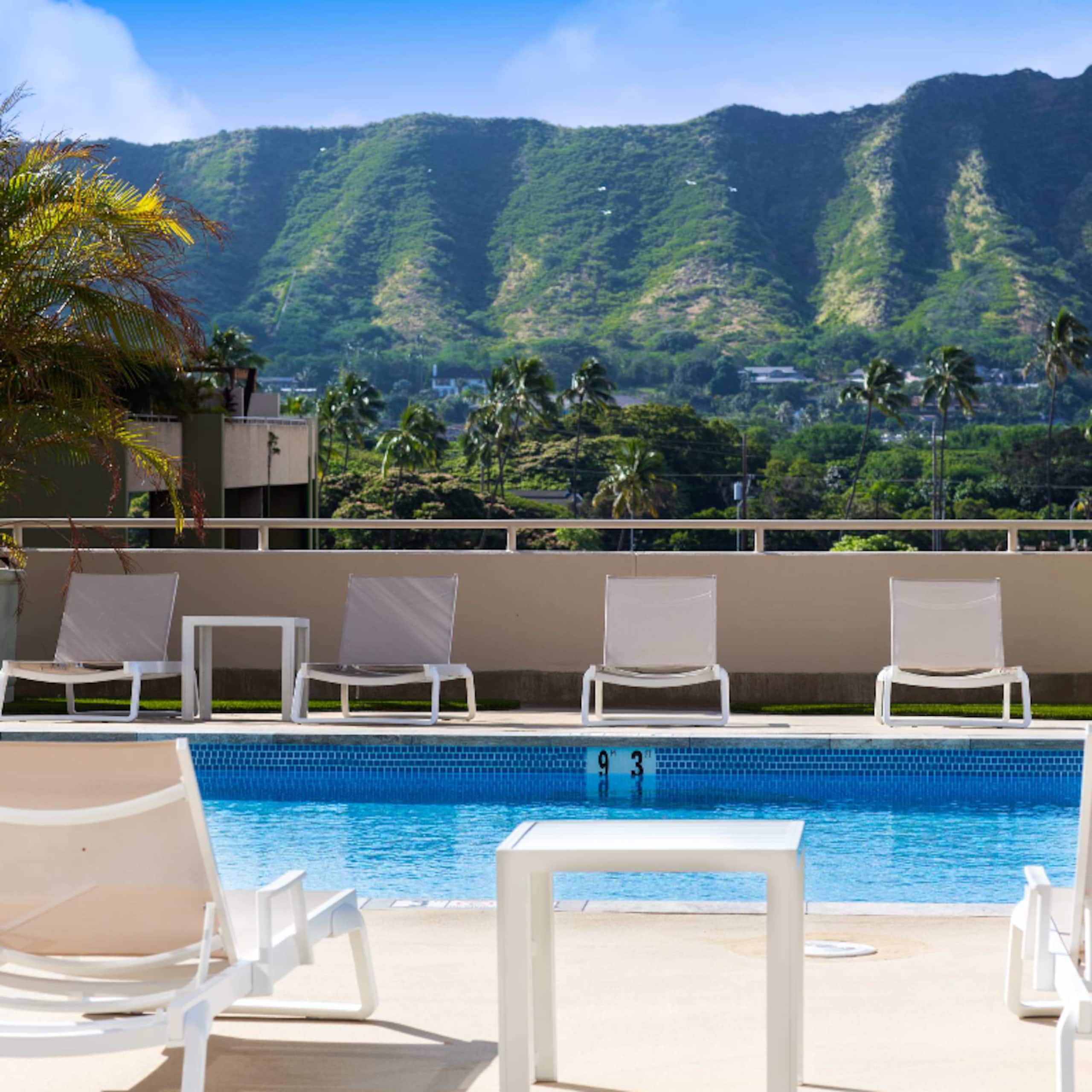 Hokusai Suite/Free Parking/WIFI/1 block to beach - Image 48
