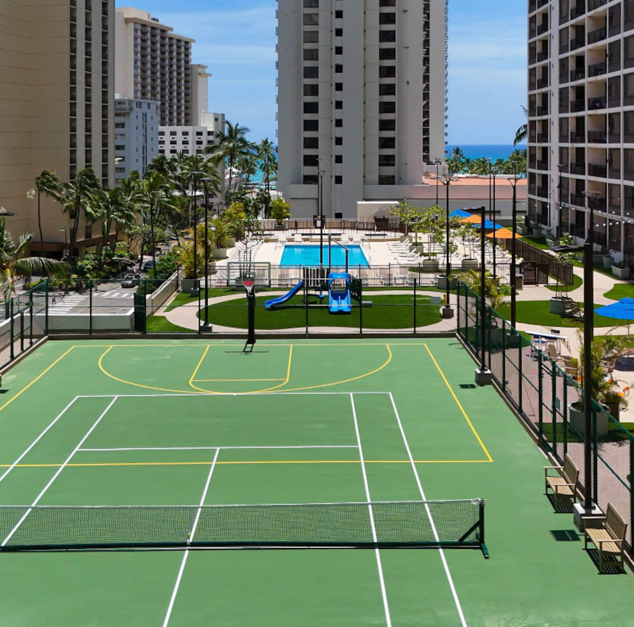 Hokusai Suite/Free Parking/WIFI/1 block to beach - Image 26
