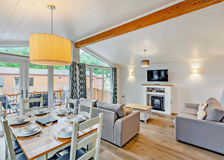 Deluxe 3 Lodge, Slps 6, Ensuite, Decking - Camber Sands