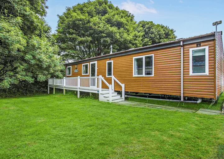 Prestige Lodge With Parking, Ensuite & Decking - Windermere