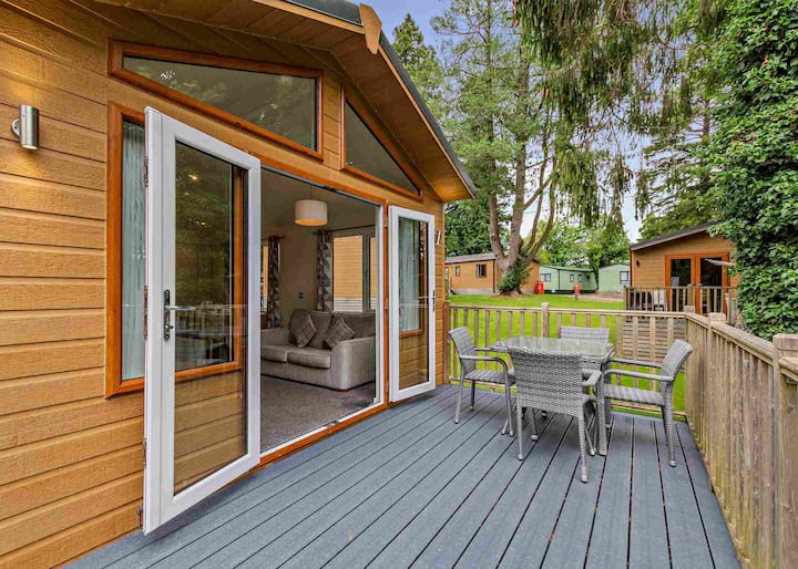 Superior Lodge, Parking, Ensuite, Decking & Lv - Windermere