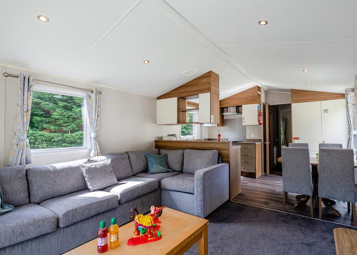 Silver Premium Caravan With Parking - Helston