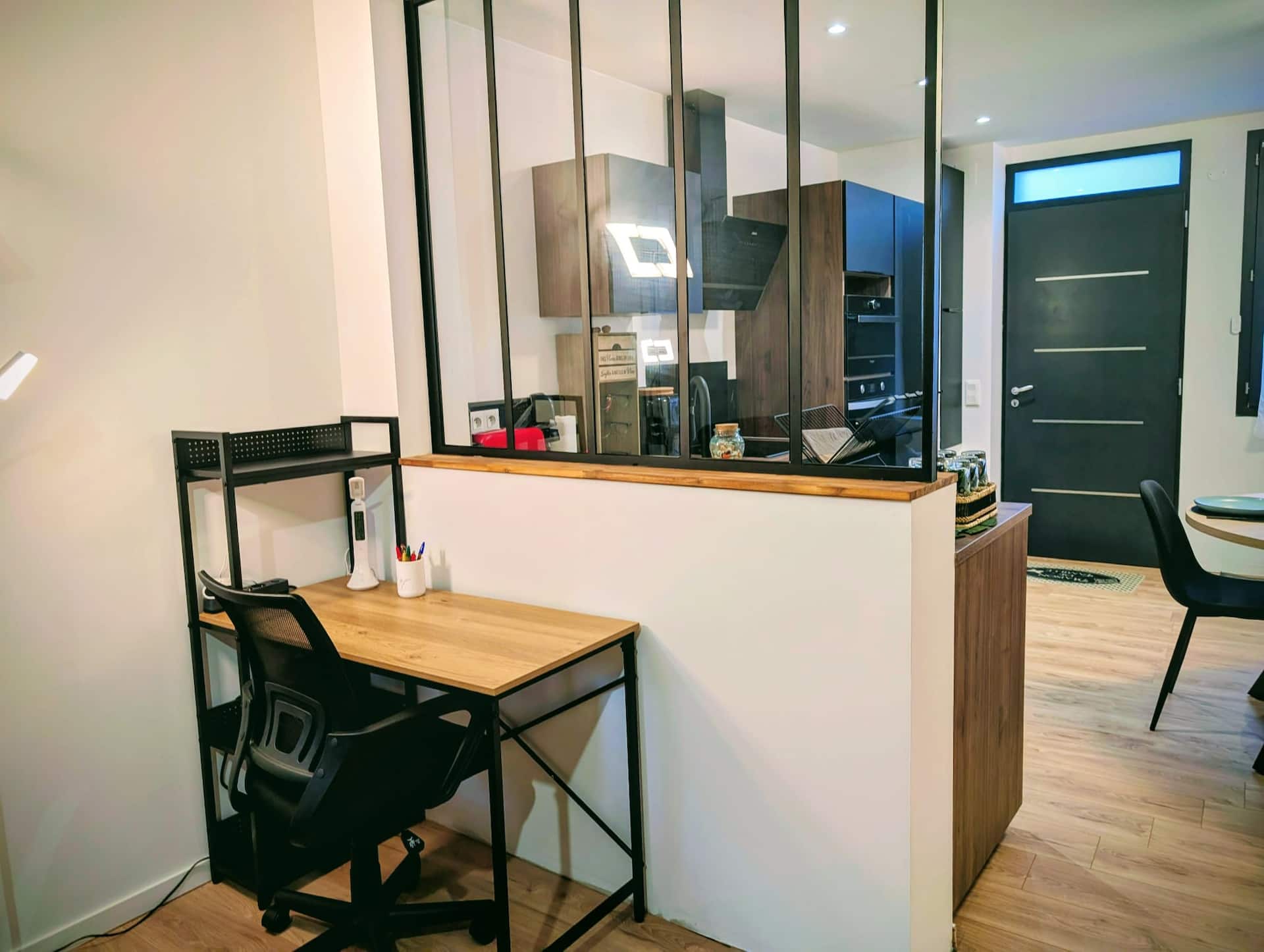 Chambre avec lit queen-size