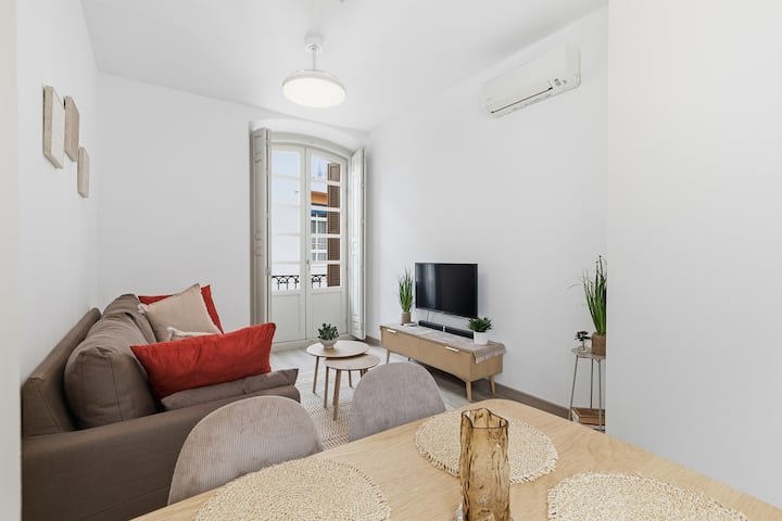 Chic Apartment In The Middle Of
Malaga Centro - Málaga