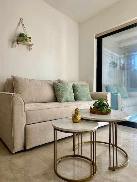 Top performing Airbnb: Modern Studio in Manga near the Historic Center in Manga
