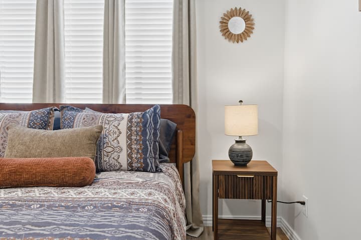 Boho-chic 2br Near Downtown Houston - Houston, TX